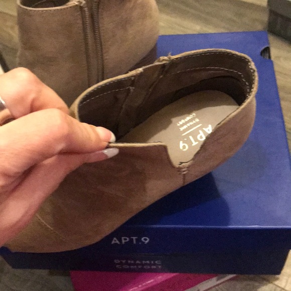 Tan booties - Picture 3 of 3